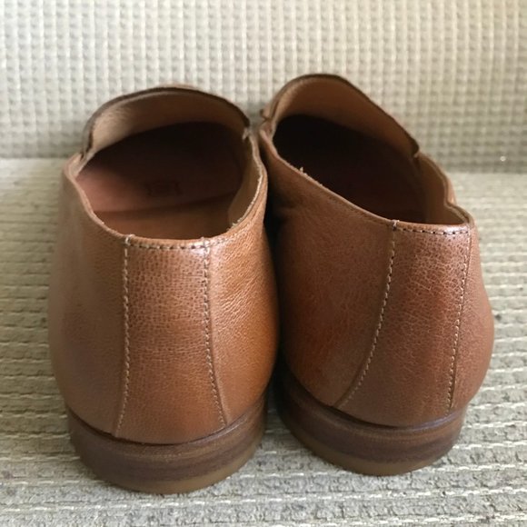 Prada Men\'s Tan Leather Loafers